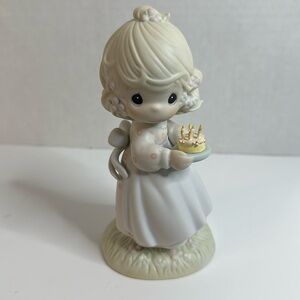 Vintage 1996 Precious Moments Figurine
